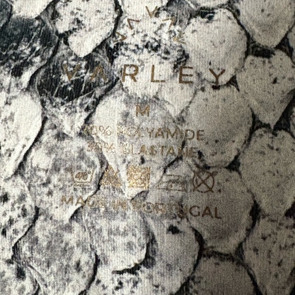 Varley High Waist Chic White and Gray Snake Print Fabric Leggings. Size M - Picture 5 of 13